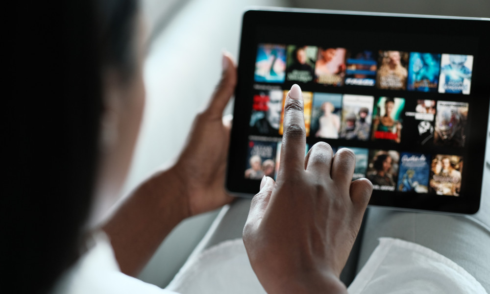 Вопреки ожиданиям аналитиков, Netflix увеличил количество подписчиков и выручку