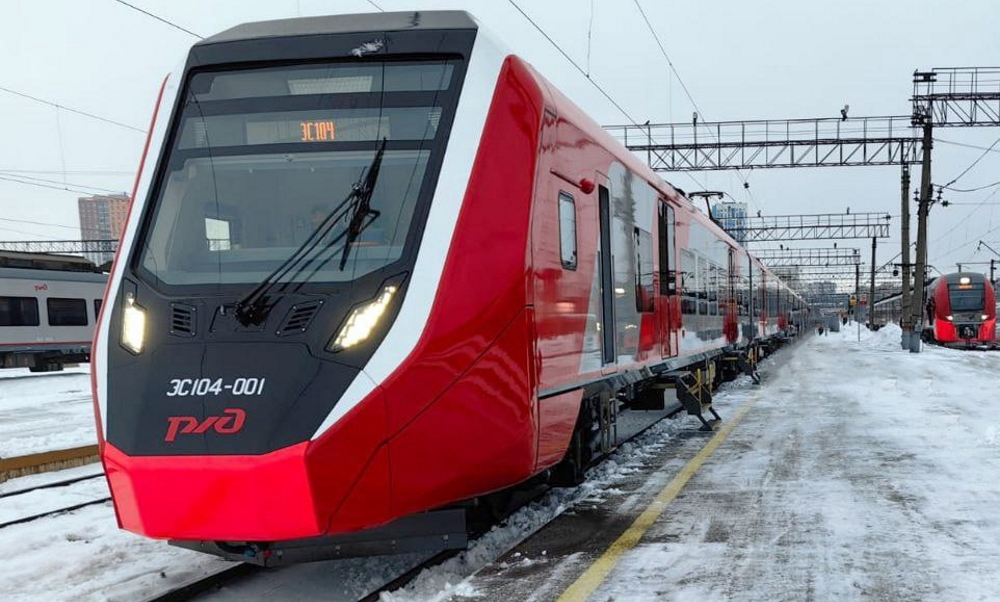 На российских железных дорогах в 2026 году появится полностью беспилотный поезд